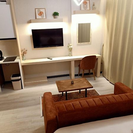 Falcon Palas Otel Истанбул Екстериор снимка