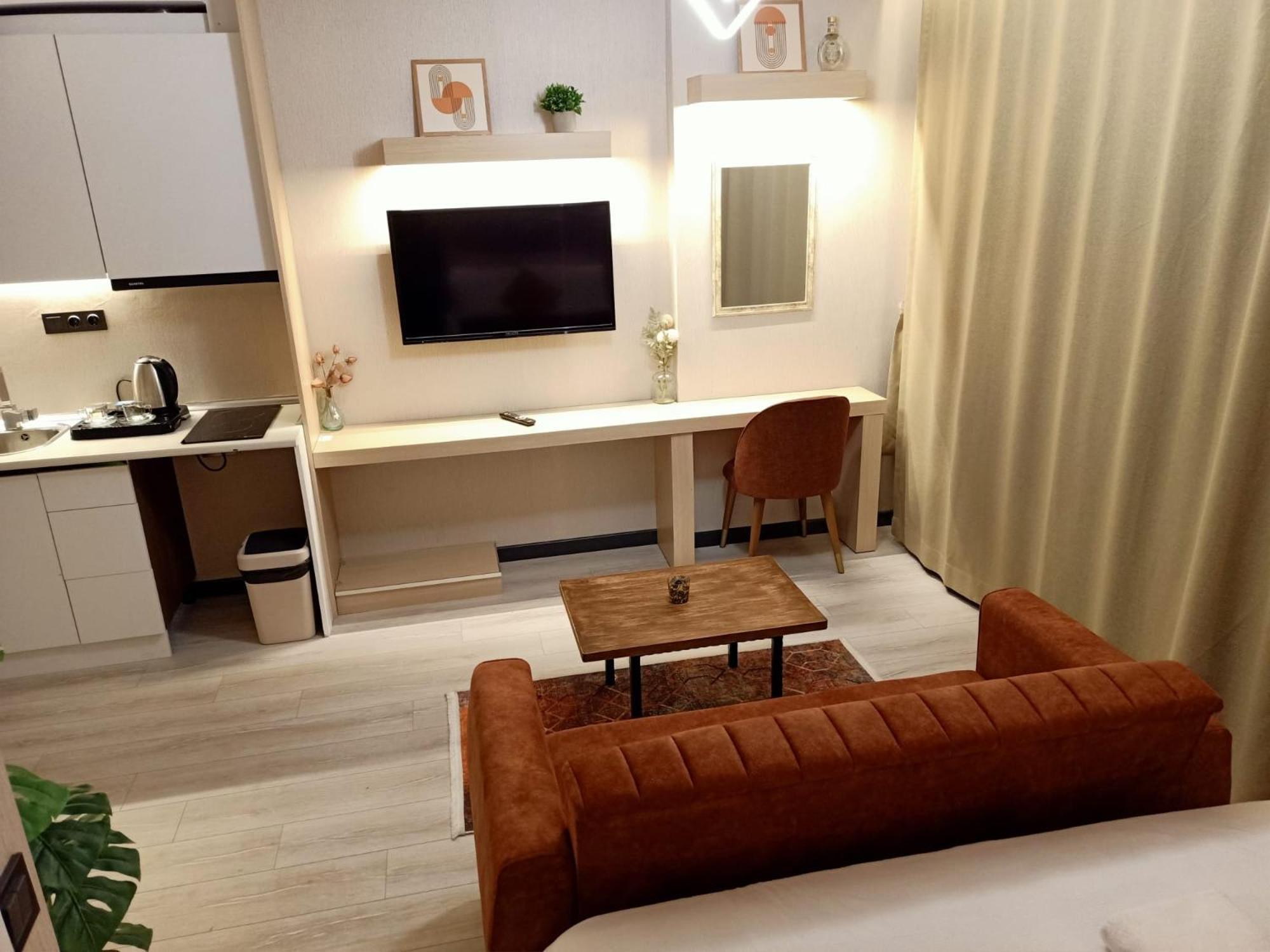 Falcon Palas Otel Истанбул Екстериор снимка