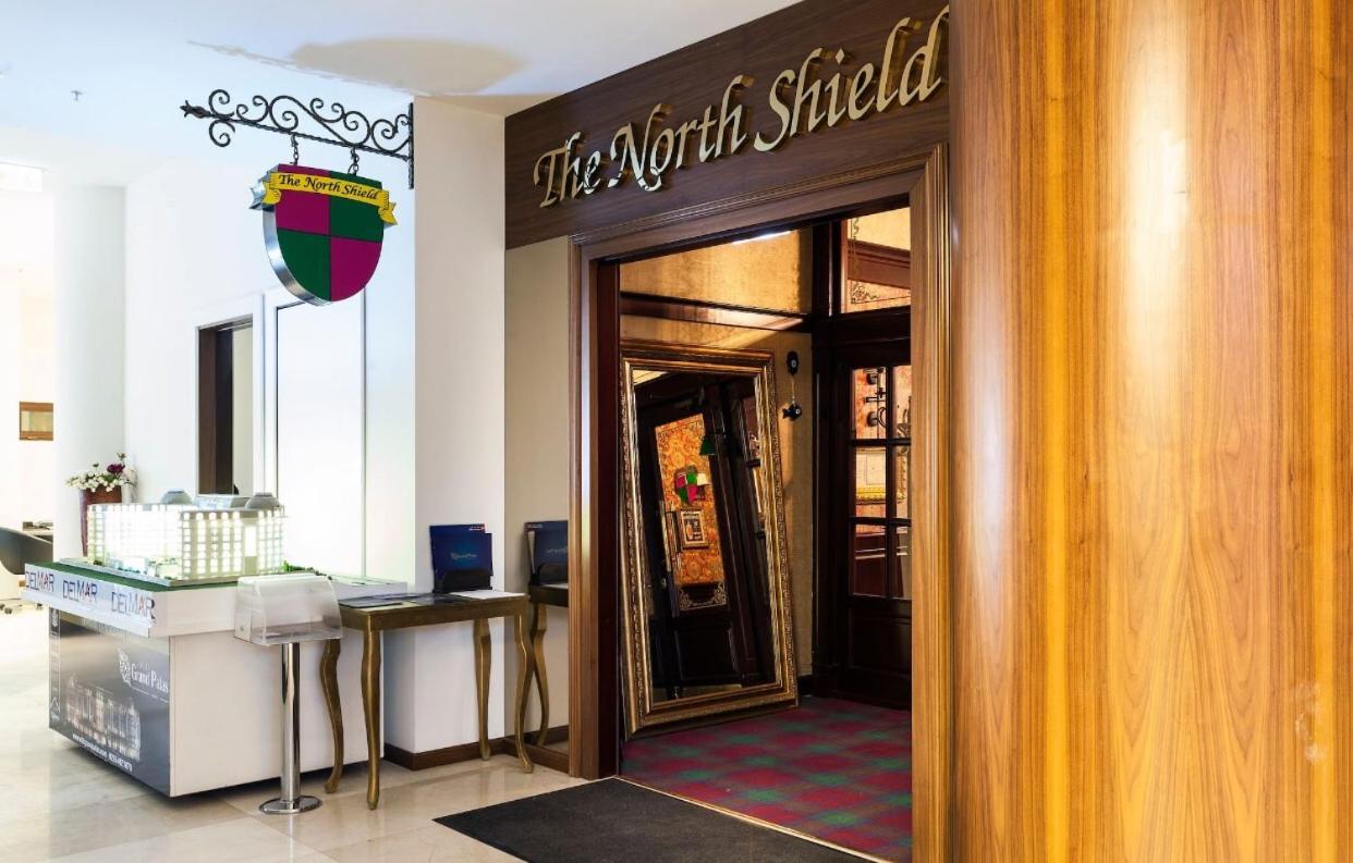 Falcon Palas Otel Истанбул Екстериор снимка
